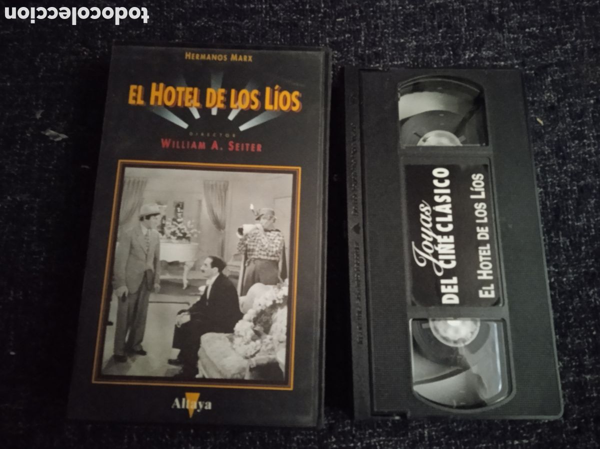Cine: VHS - El hotel de los l&iacute;os - Foto 1