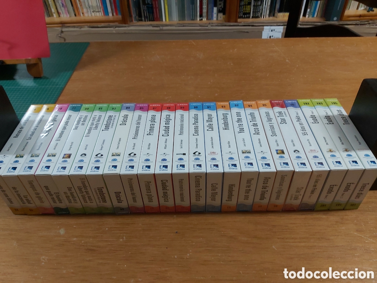 Cine: * LOTE PEL&Iacute;CULAS DE NUESTRA VIDA * 23 PELICULAS VHS EL MUNDO * VER FOTOS TITULOS PRECINTADAS *