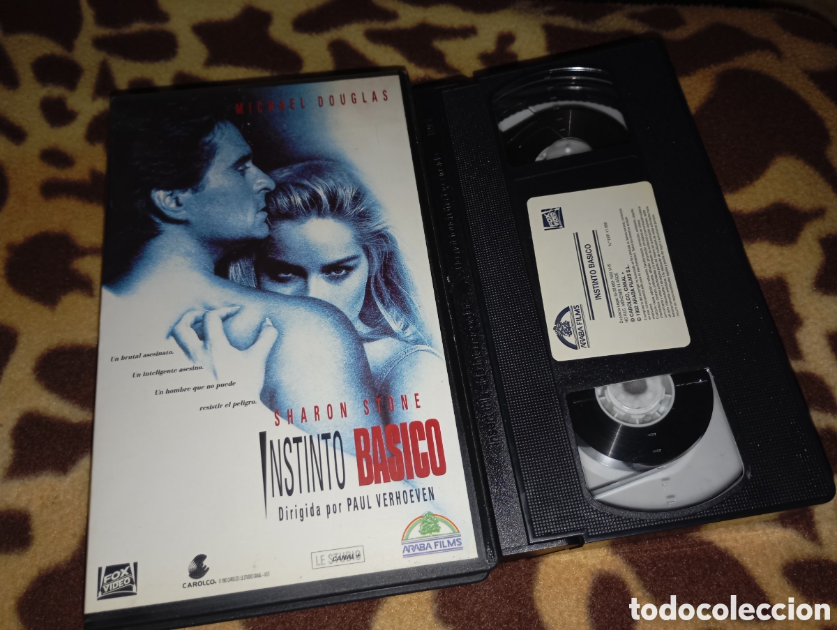 Cine: VHS- Instinto b&aacute;sico - Foto 1