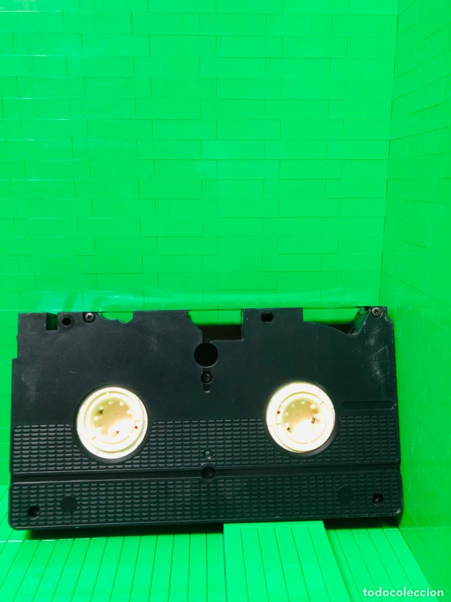 Cine: VHS EL MONSTRUO DEL ARMARIO - Foto 5