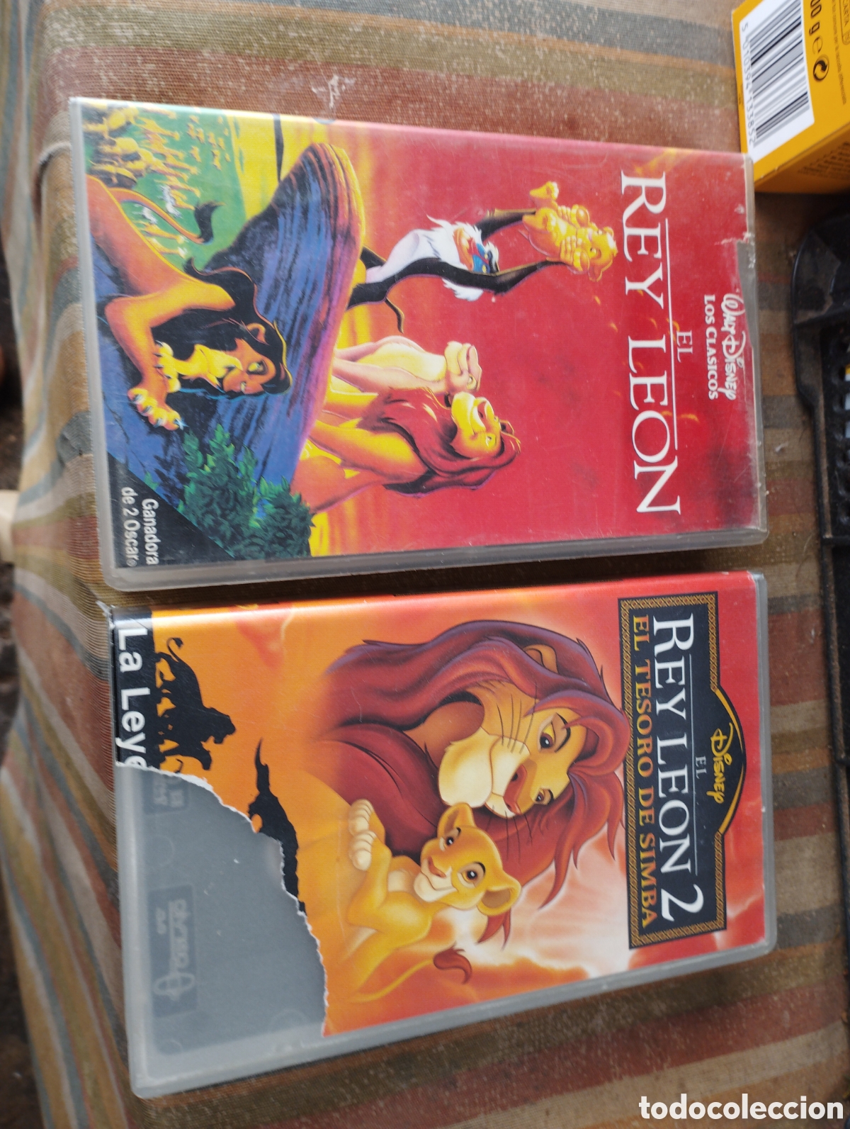 Cine: El rey le&oacute;n y el rey le&oacute;n 2 vhs - Foto 1