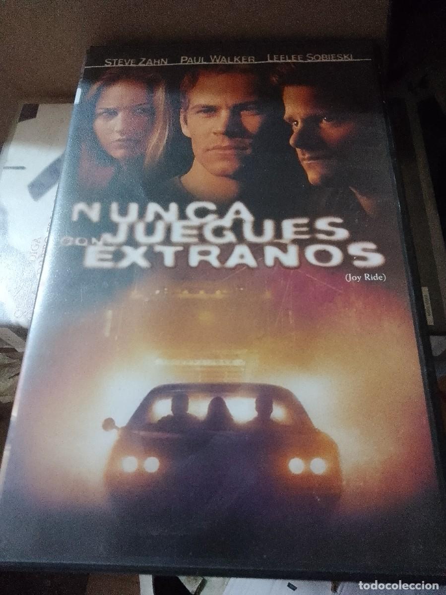 Cinema: Nunca juegues con extra&ntilde;os VHS caja grande