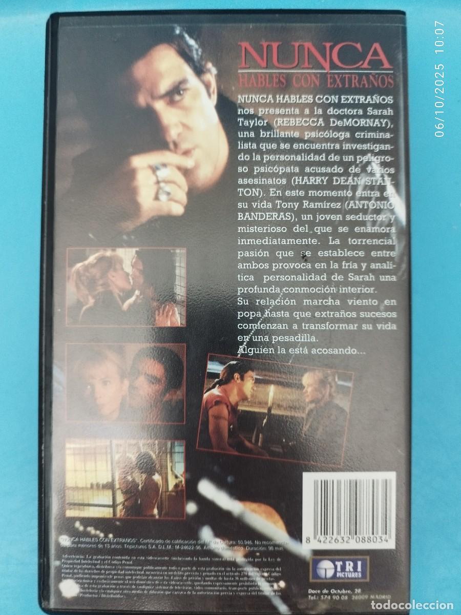 Cine: VHS Nunca Hables Con Extra&ntilde;os - Foto 2