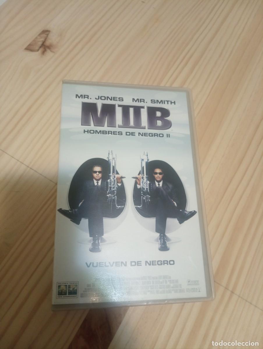 Kino: Men un black 2 vhs pel&iacute;cula