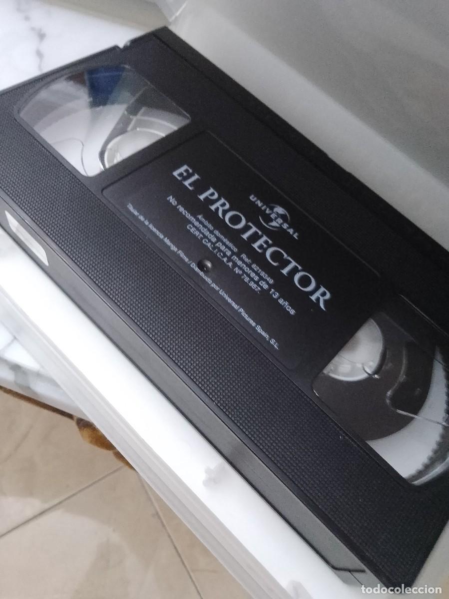 Cine: El protector VHS caja grande - Foto 2