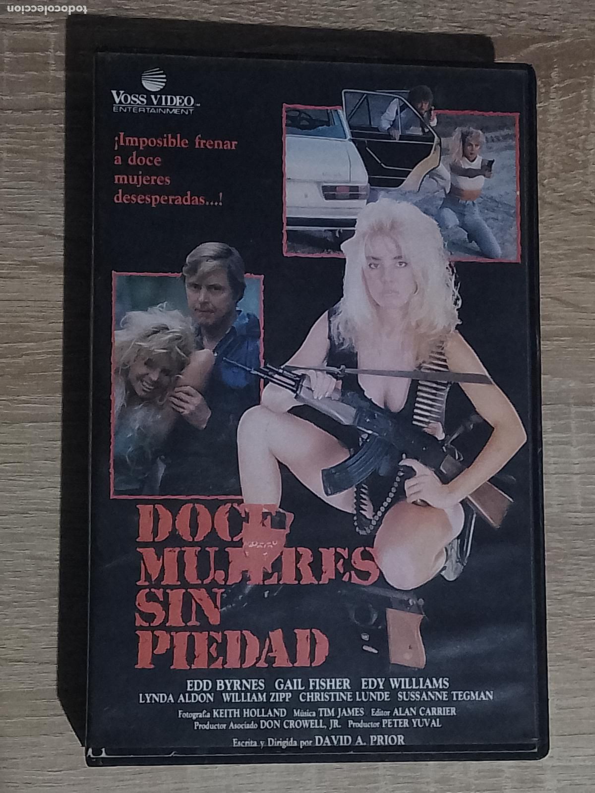 Cin&eacute;ma: Doce mujeres sin piedad VHS