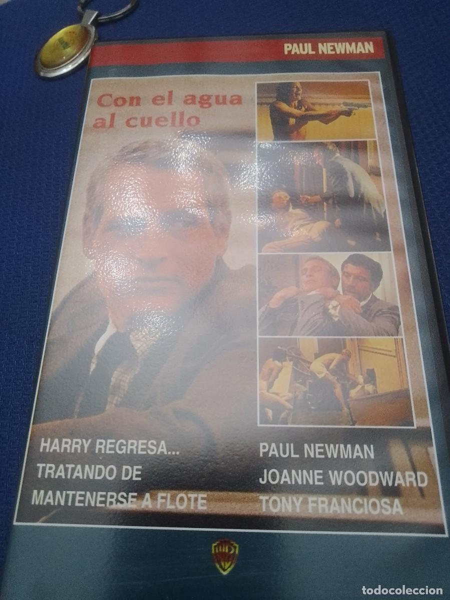 Cine: Con el agua al cuello VHS - Foto 1