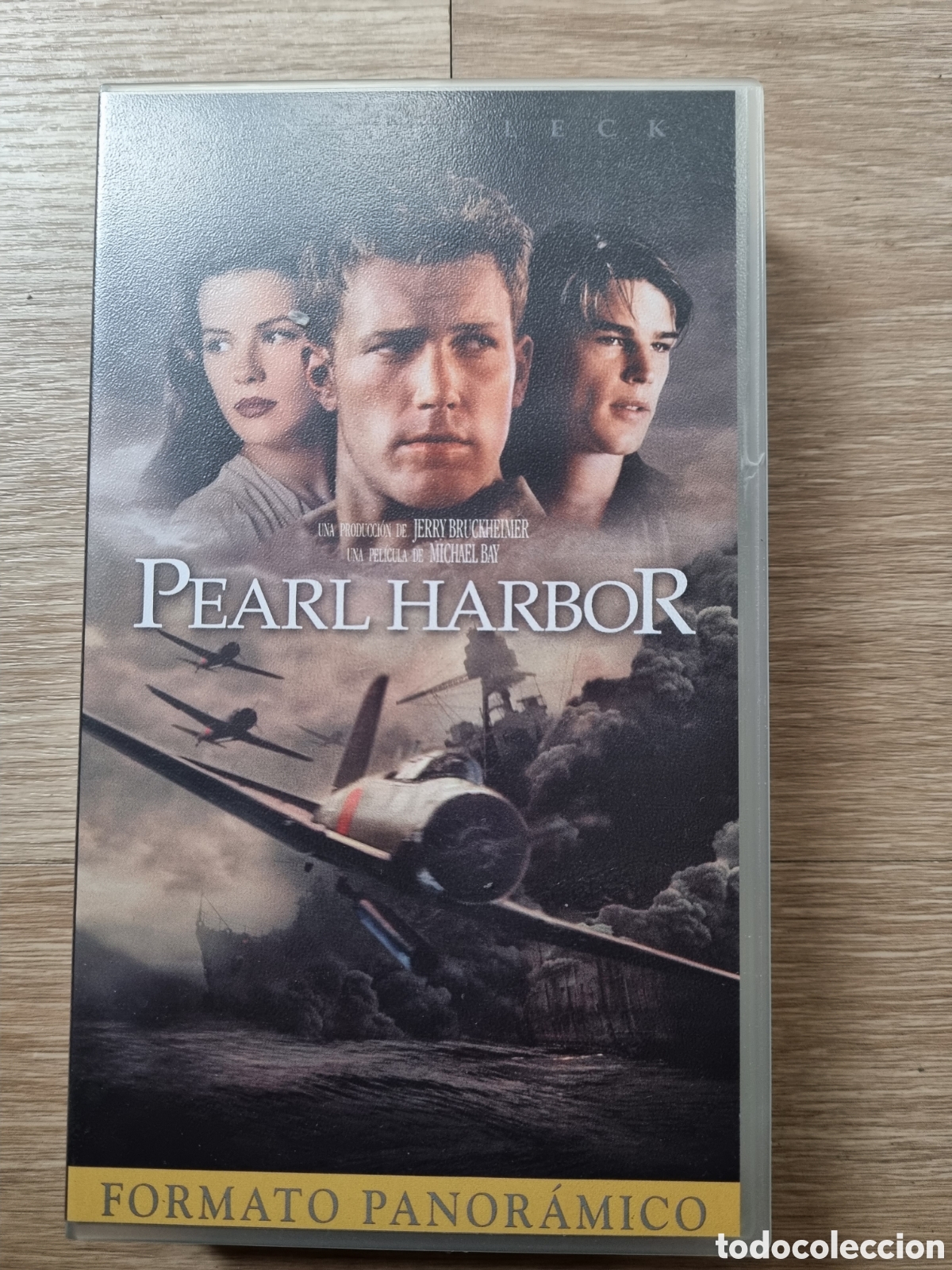 Cine: &rdquo;Pearl Harbor&rdquo; en VHS. Director Michael Bay. 186'. Formato panor&aacute;mico. Original.