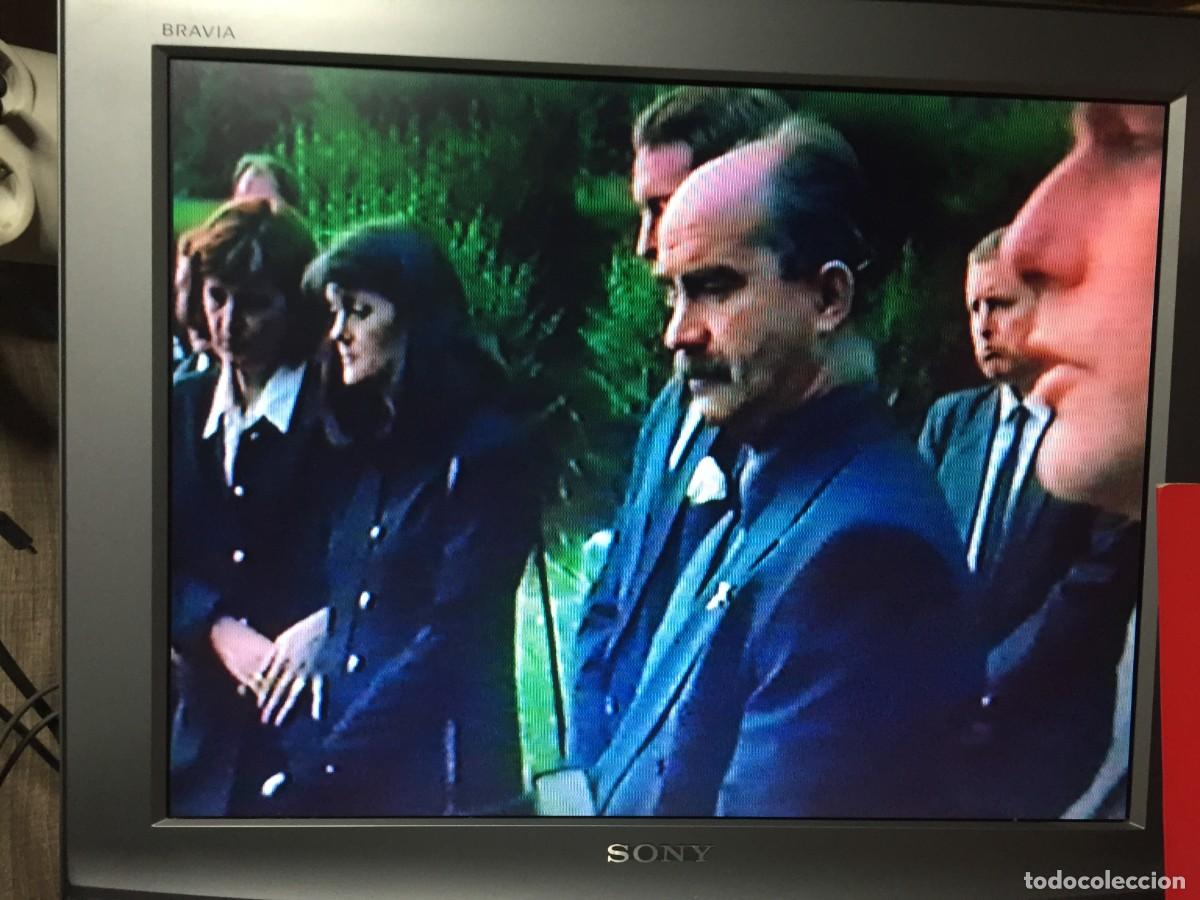 Cine: Vhs Postmortem - Charles Sheen - Foto 7