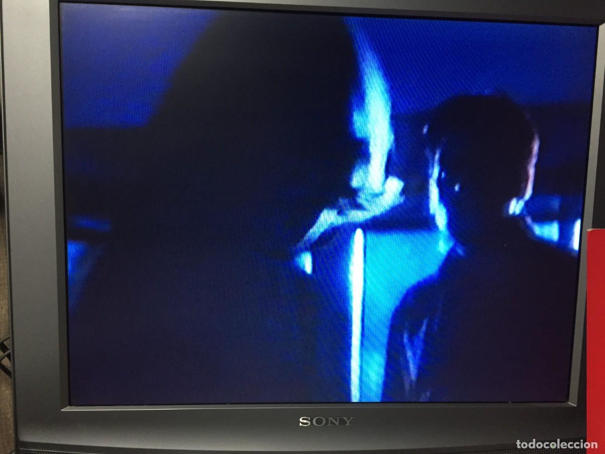 Cine: Vhs Postmortem - Charles Sheen - Foto 8