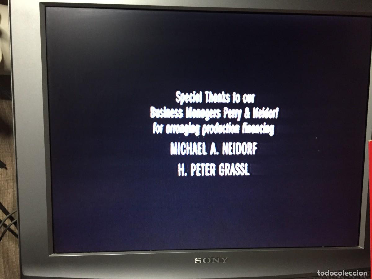 Cine: Vhs Postmortem - Charles Sheen - Foto 11