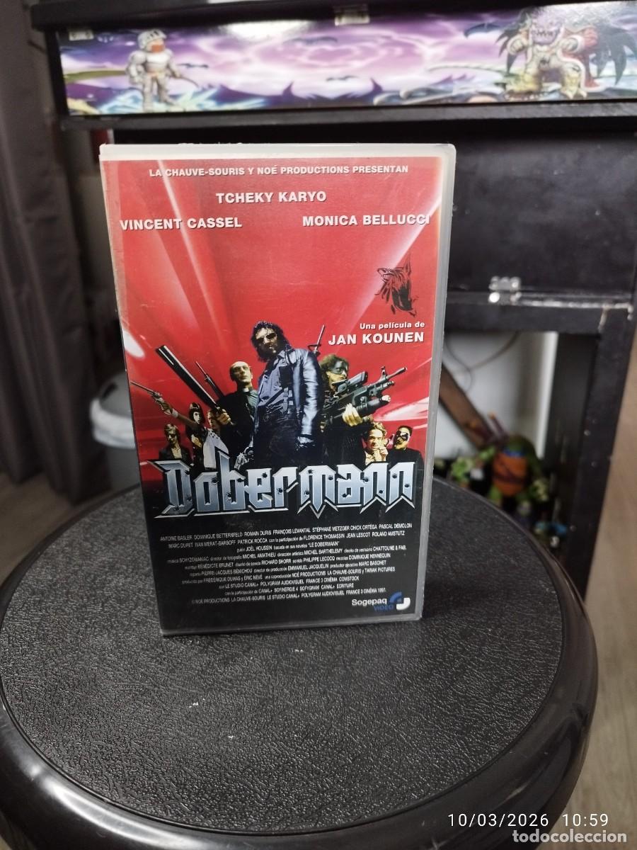 Cine: VHS Dobermann (espa&ntilde;ol) - Foto 1