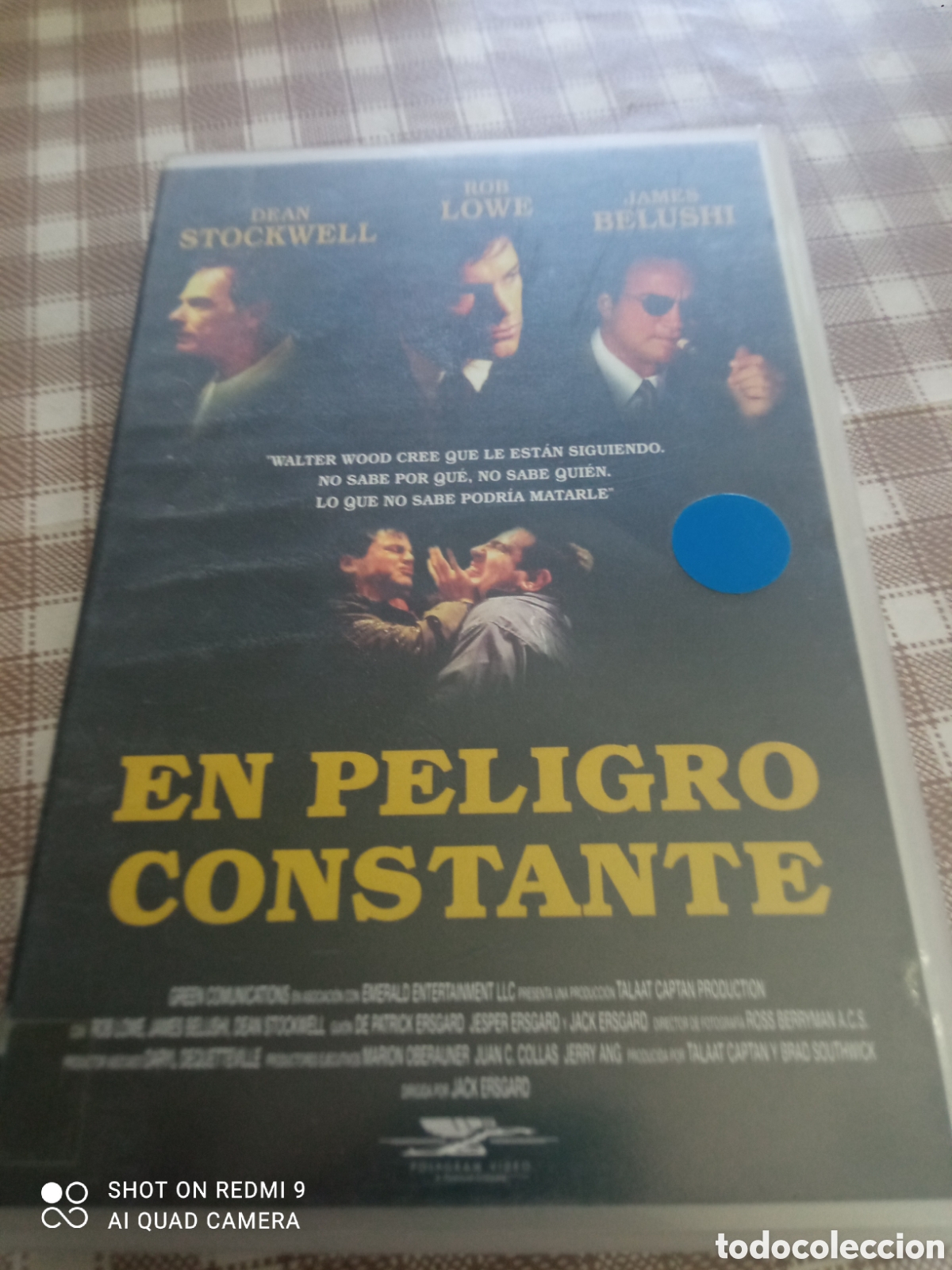 Cine: En peligro constante ( vhs caja grande)