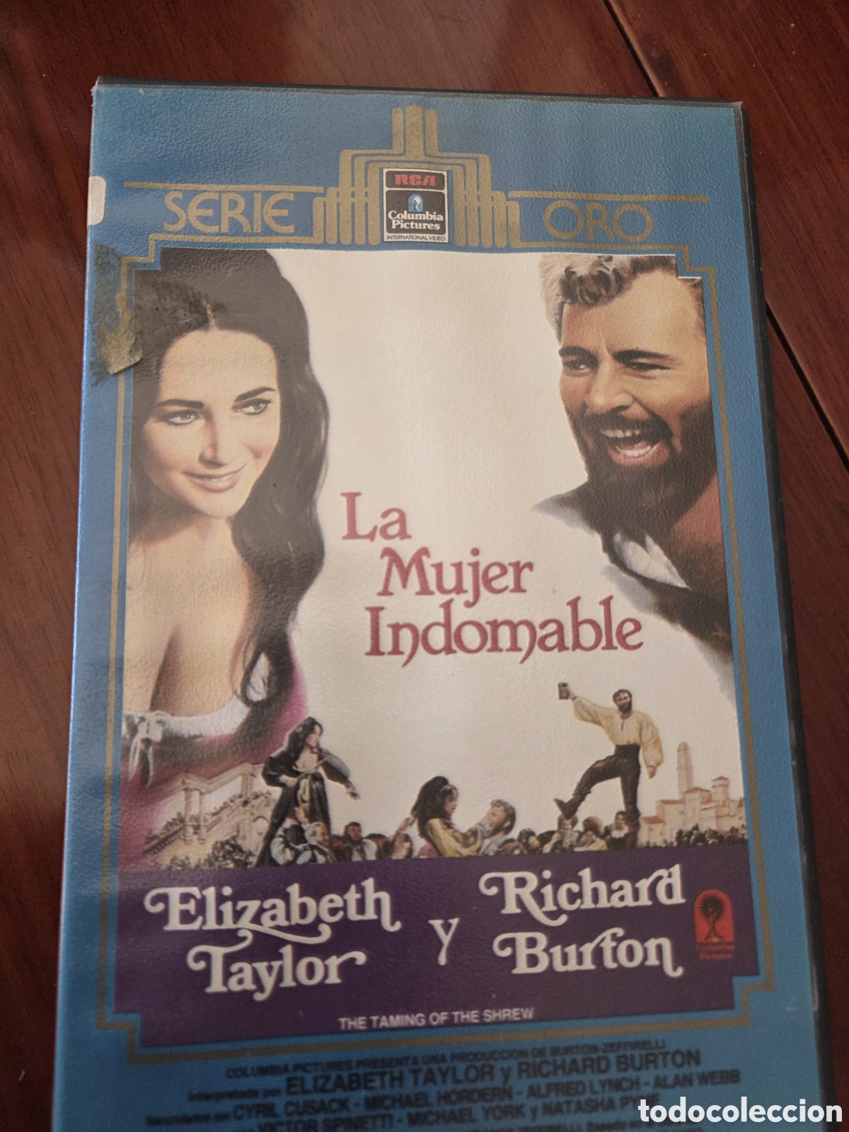 Cine: VHS LA MUJER INDOMABLE . ( Elizabeth Taylor) y ( Richard Burton) 1a Edici&oacute;n de Videoclub