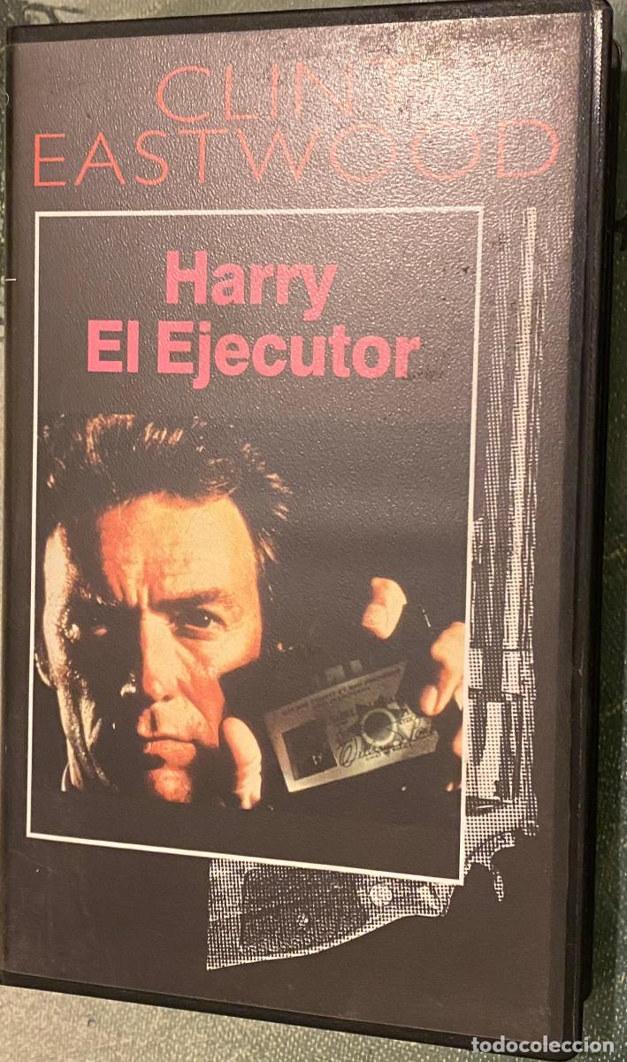 Cine: 'Harry el ejecutor', con Clint Eastwood. Thriller / Polic&iacute;aca. VHS original. Buen estado.