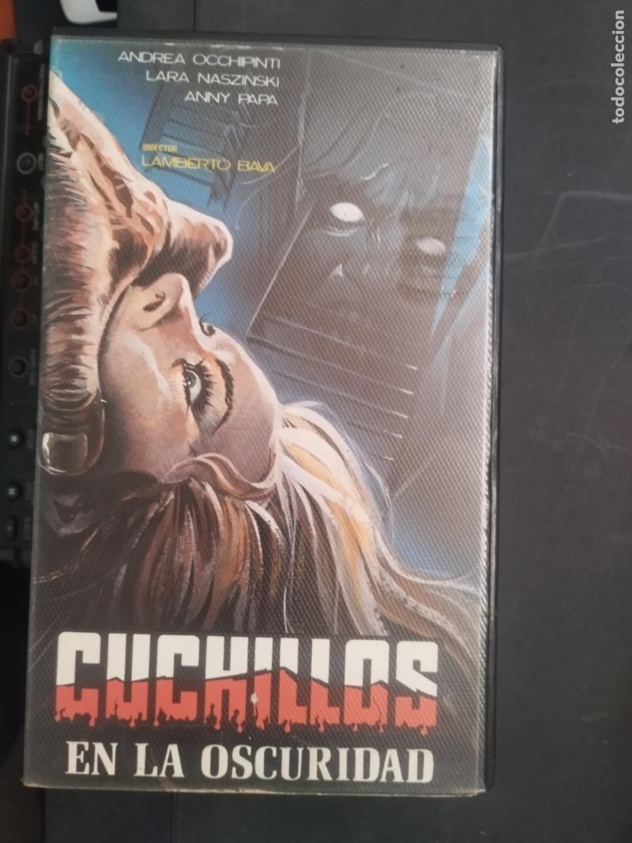 Cine: VHS CUCHILLOS EN LA OSCURIDAD - LAMBERTO BAVA