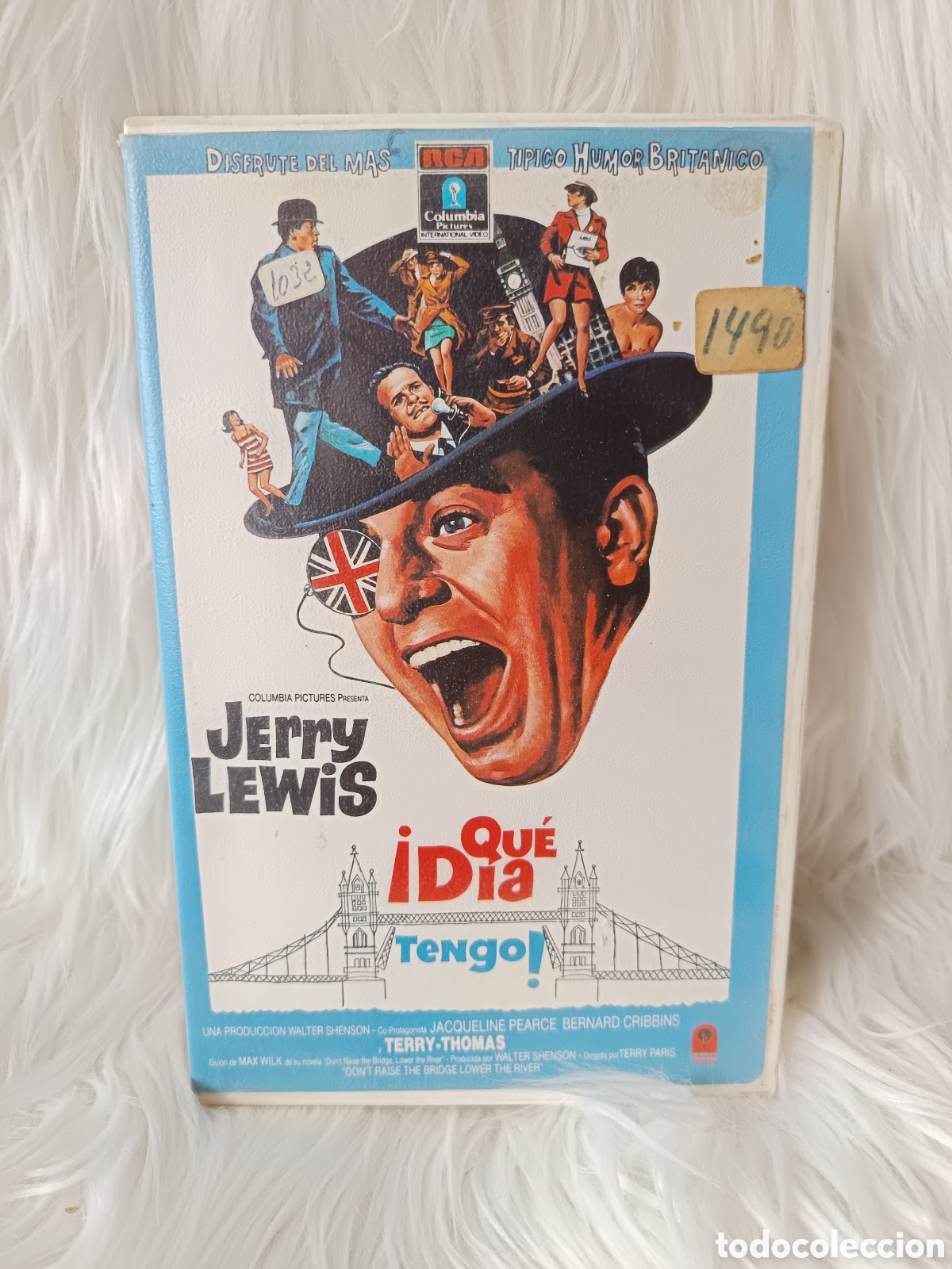 Cine: &iexcl;Qu&eacute; d&iacute;a tengo! &bull; Jerry Lewis, Jacqueline Pearce, Bernard Cribb &bull; VHS