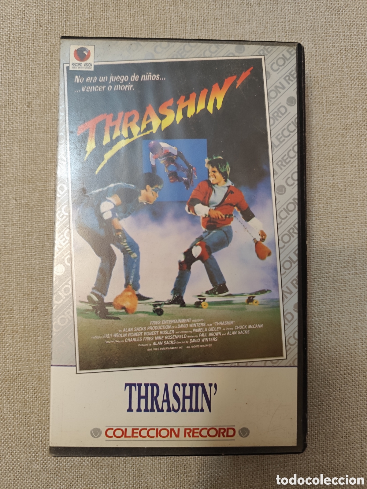 Cine: VHS &rdquo;THRASHIN&rdquo; pel&iacute;cula