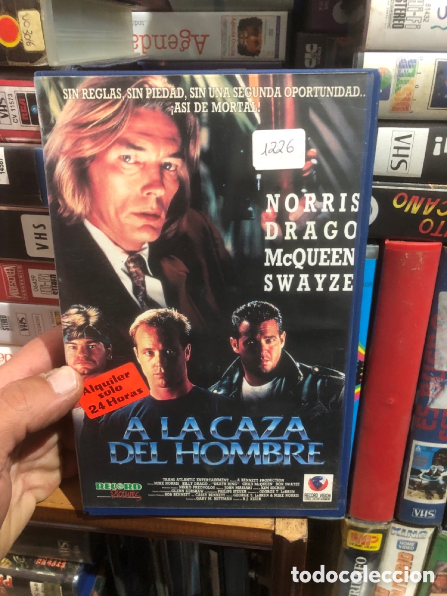 Cine: VHS V&Iacute;DEO CLUB A LA CAZA DEL HOMBRE