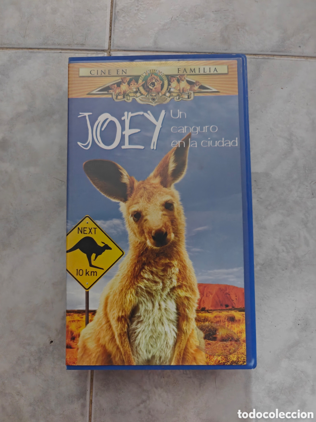 Cine: Cinta VHS Joey: Un canguro en la ciudad - MGM Cine en Familia (A&ntilde;o 2000)