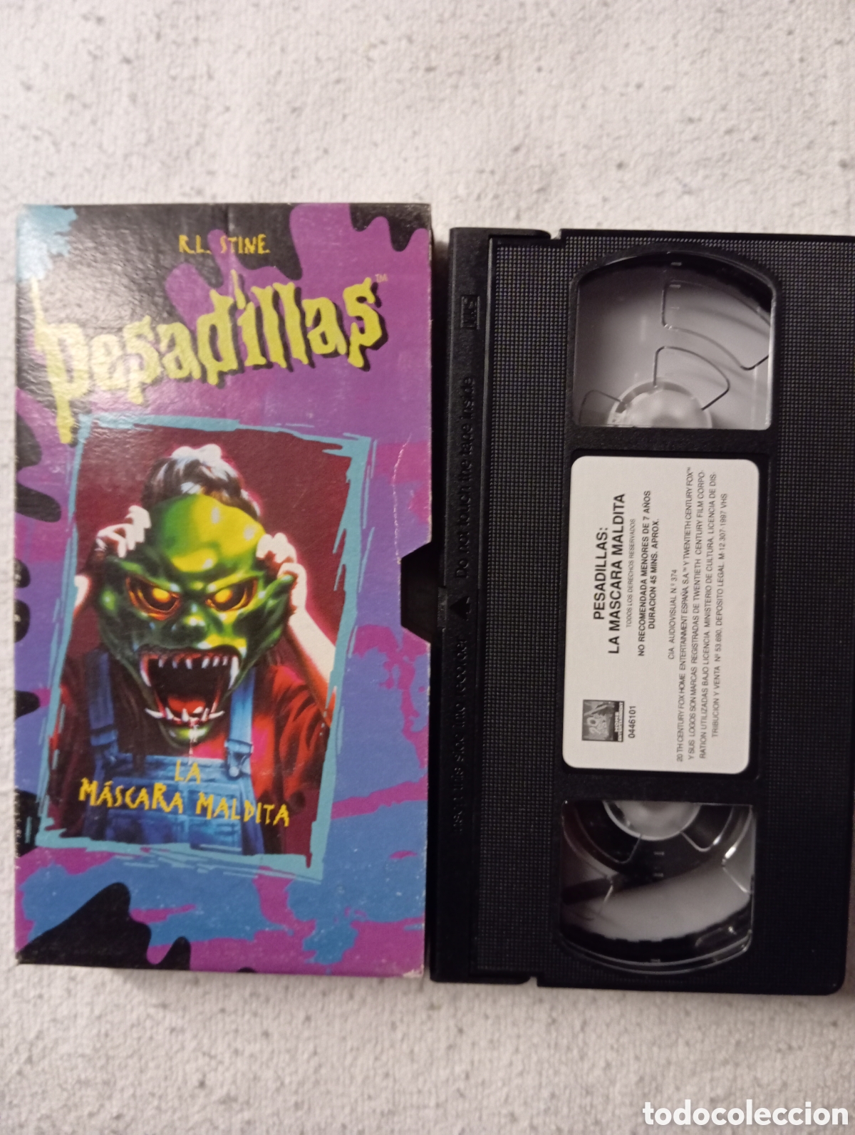 Cine: VHS Pesadillas: La m&aacute;scara maldita, basada en la serie de libros de R. L. Stine (Goosebumps) 1995/96