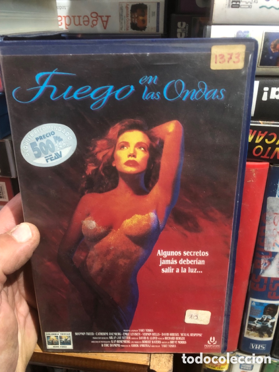 Cine: VHS V&Iacute;DEO CLUB FUEGO EN LAS ONDAS