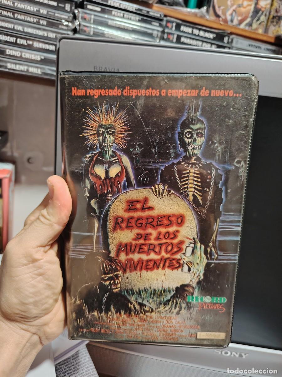 Cine: EL REGRESO DE LOS MUERTOS VIVIENTES VHS