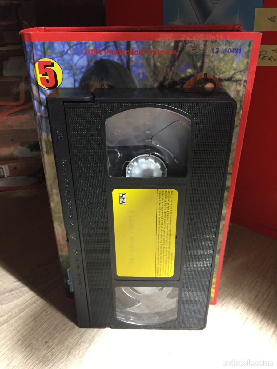 Cine: Vhs Fat Young ladies - XXX + 18 a&ntilde;os