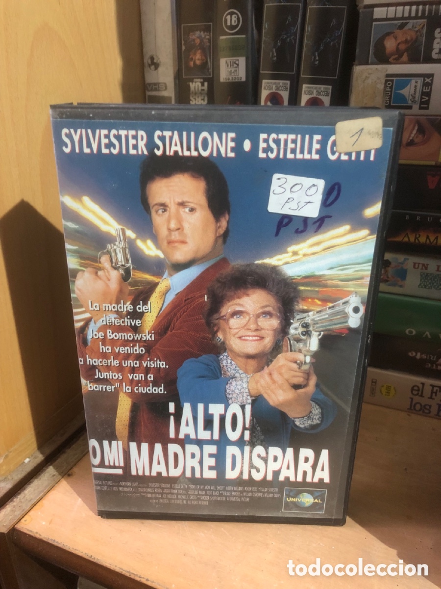 Cine: VHS V&Iacute;DEO CLUB ALTO O MI MADRE DISPARA