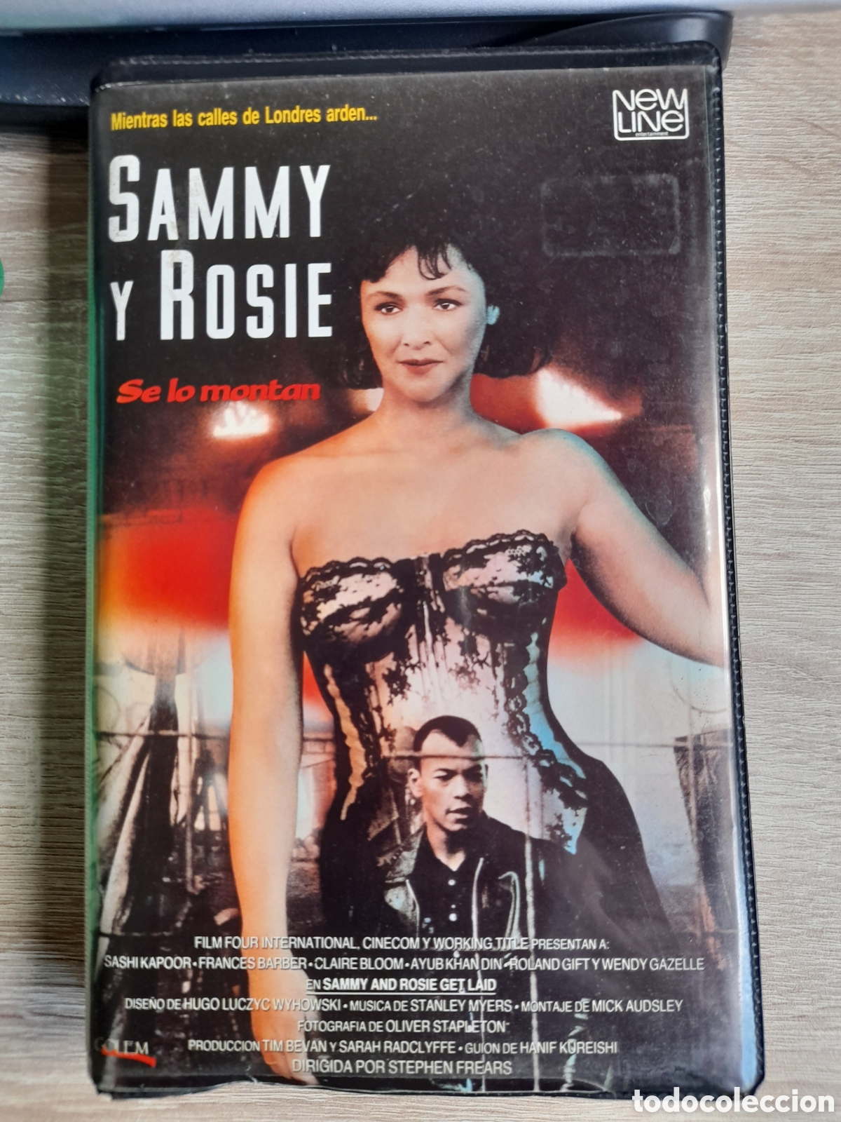 Cine: Sammy y rosie se lo montan vhs