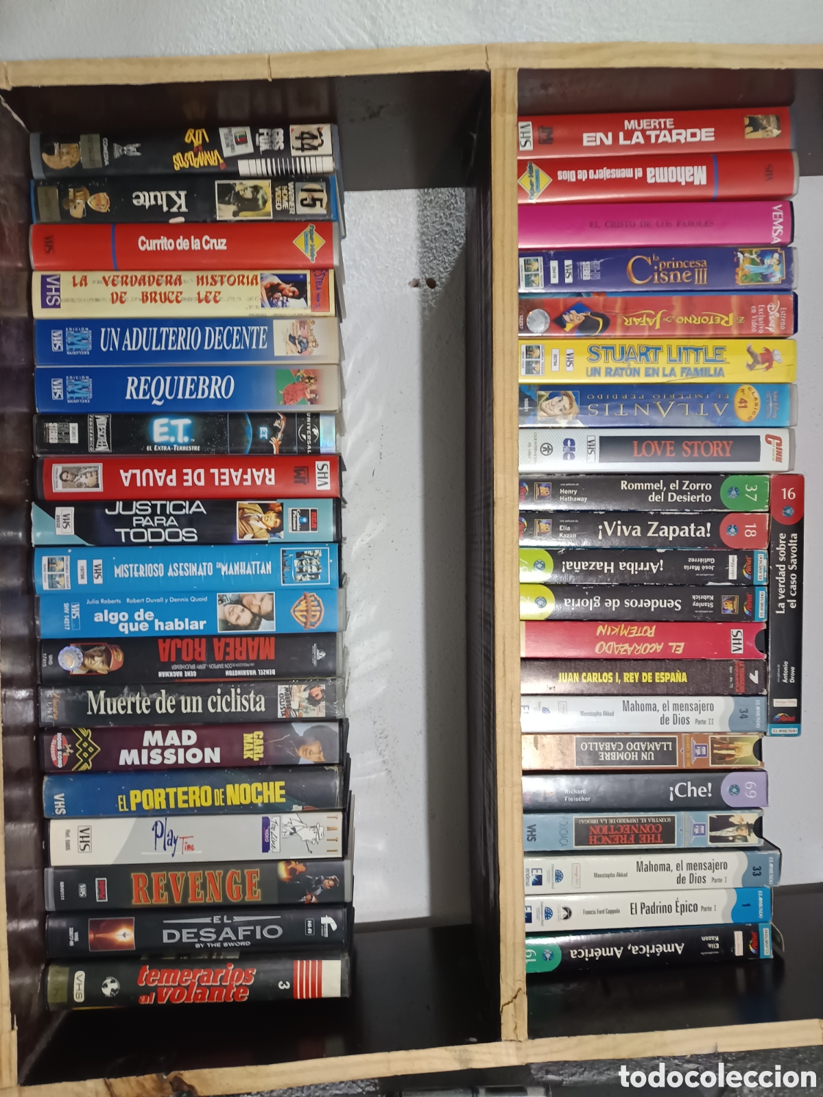 Cine: LOTE DE UNAS 40 PEL&Iacute;CULAS VHS DE TODO TIPO