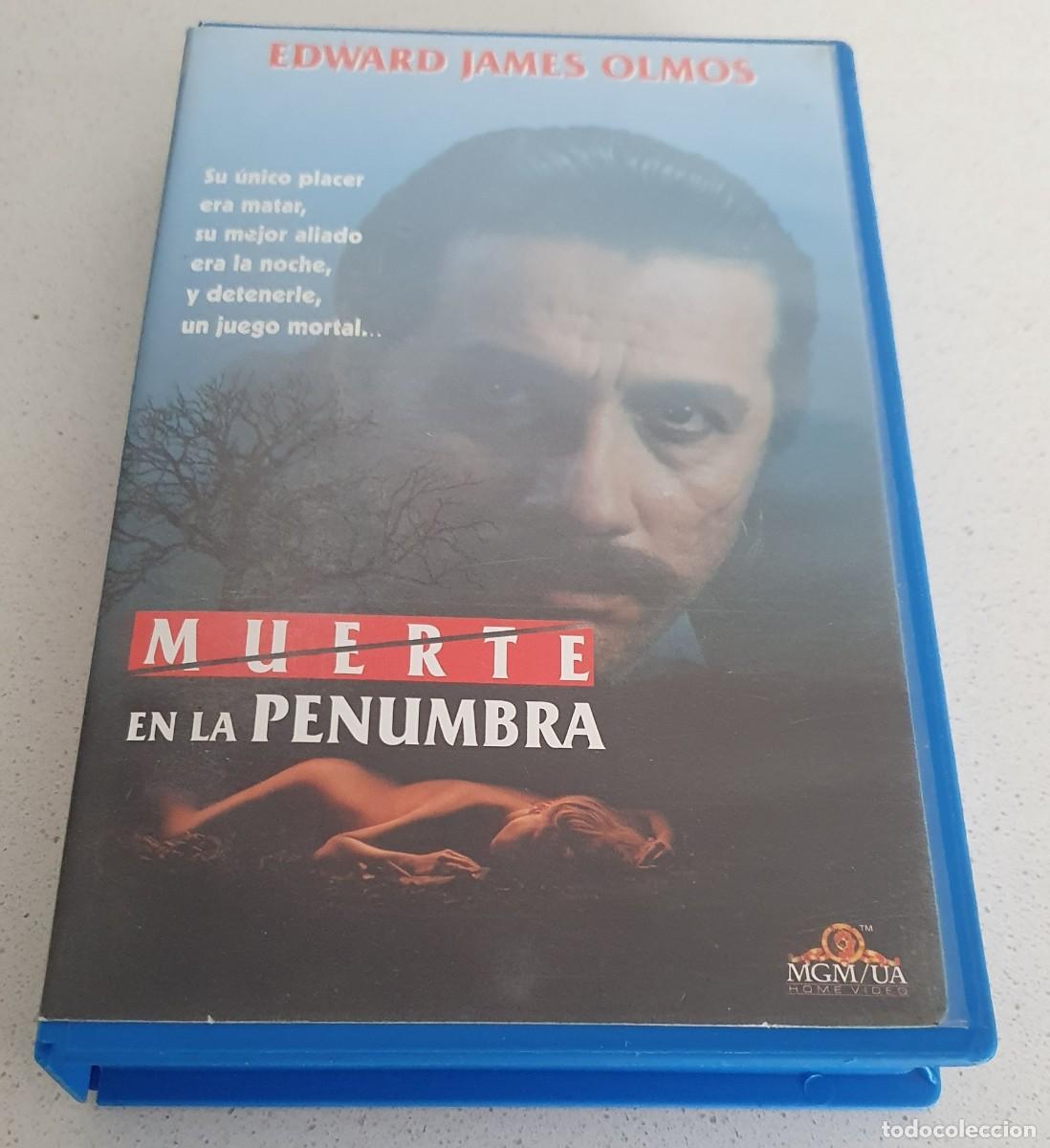 Cine: Pel&iacute;cula Vhs Muerte en la Penumbra. Edward James Olmos. Warner Home Video 1996. Videoclub alquiler.