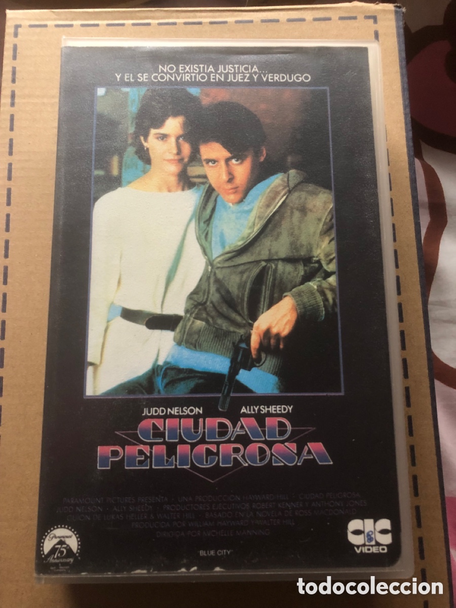 Cine: VHS V&Iacute;DEO CLUB CIUDAD PELIGROSA