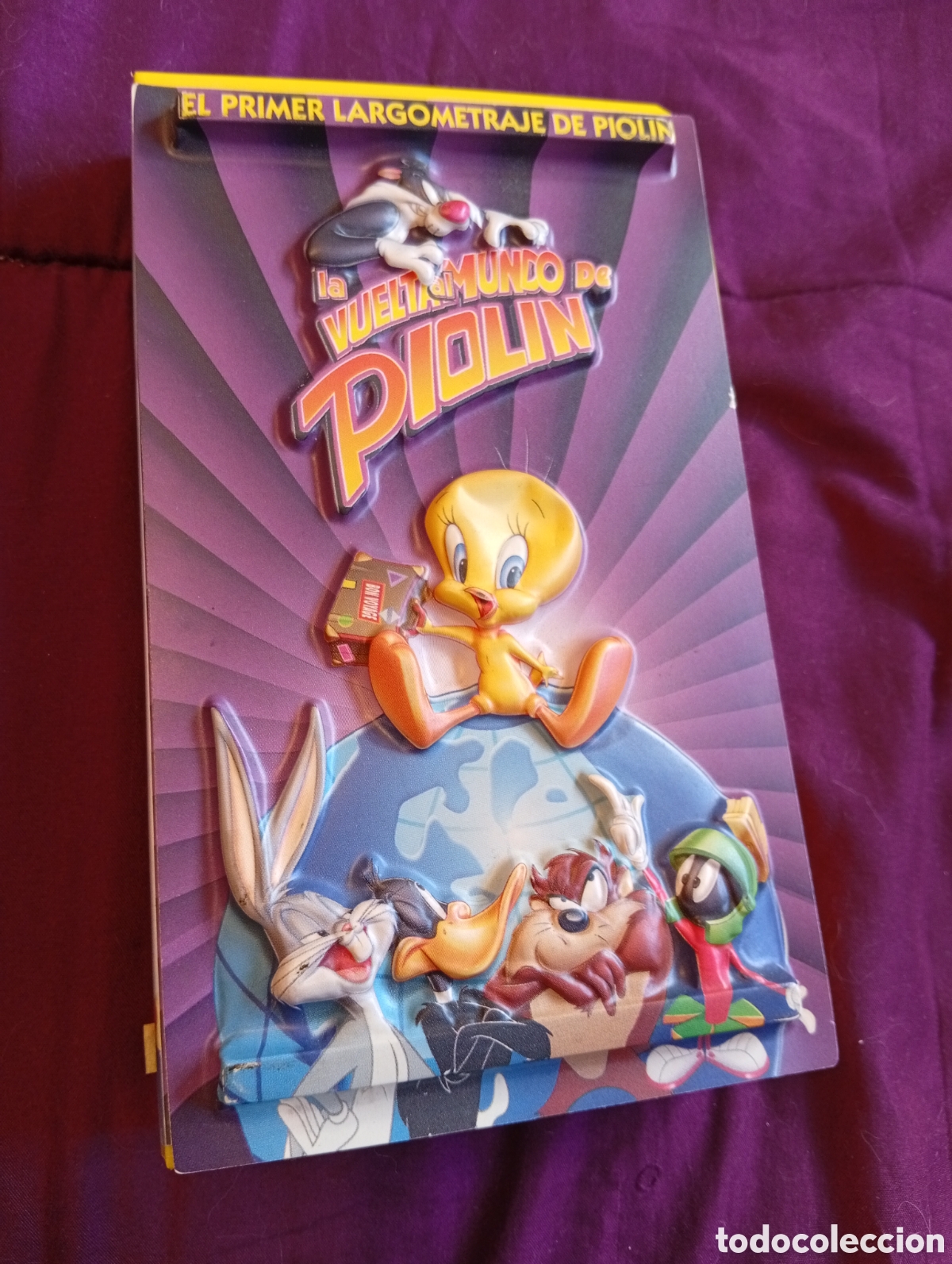 Cine: La vuelta al mundo de Piol&iacute;n vhs (car&aacute;tula en relieve)