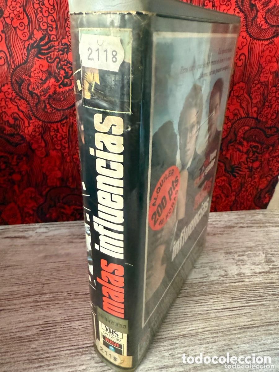 Cine: Malas Influencias (VHS) - Foto 2