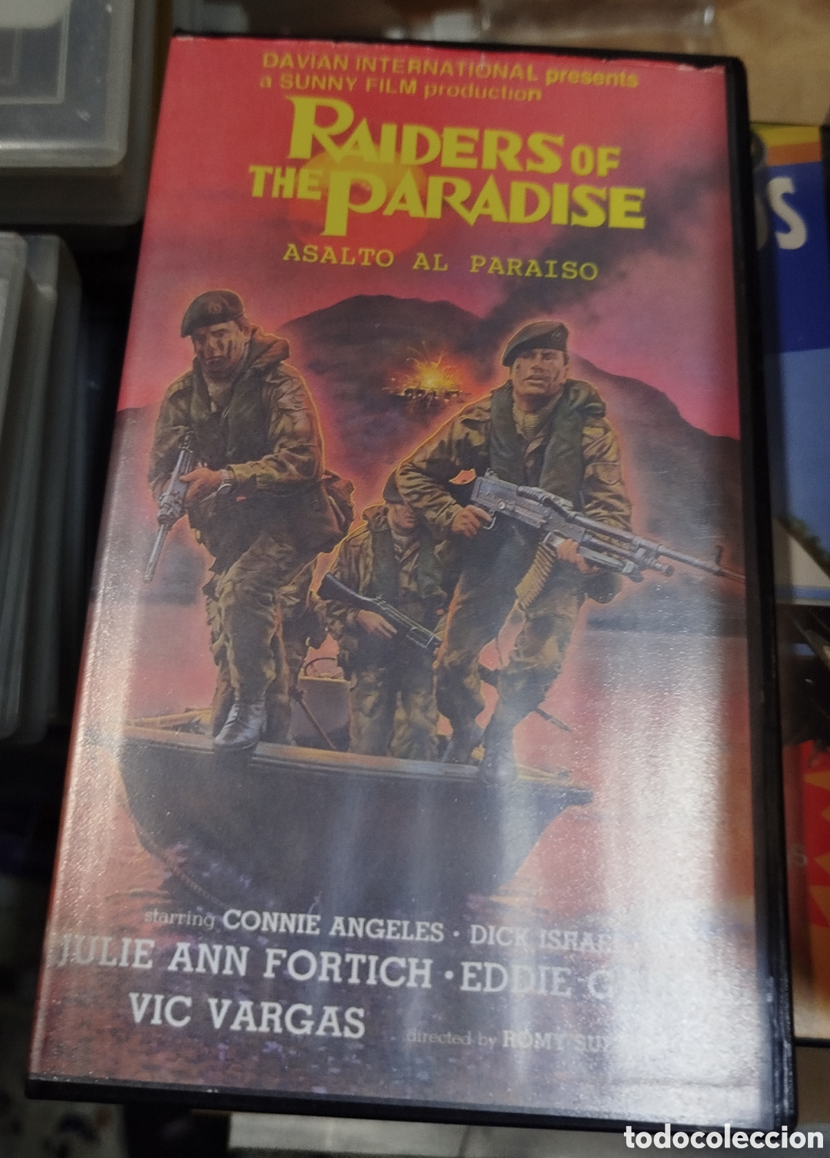 Cine: Asalto al paraiso (Raiders of the paradise). VHS