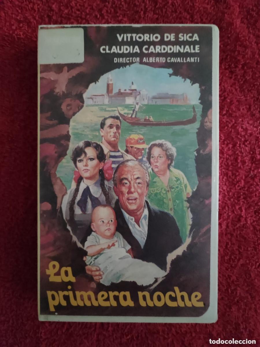 Cine: LA PRIMERA NOCHE (1959) VHS 1&ordf; EDICI&Oacute;N COMEDIA ROMANCE VITTORIO DE SICA CLAUDIA CARDINALE