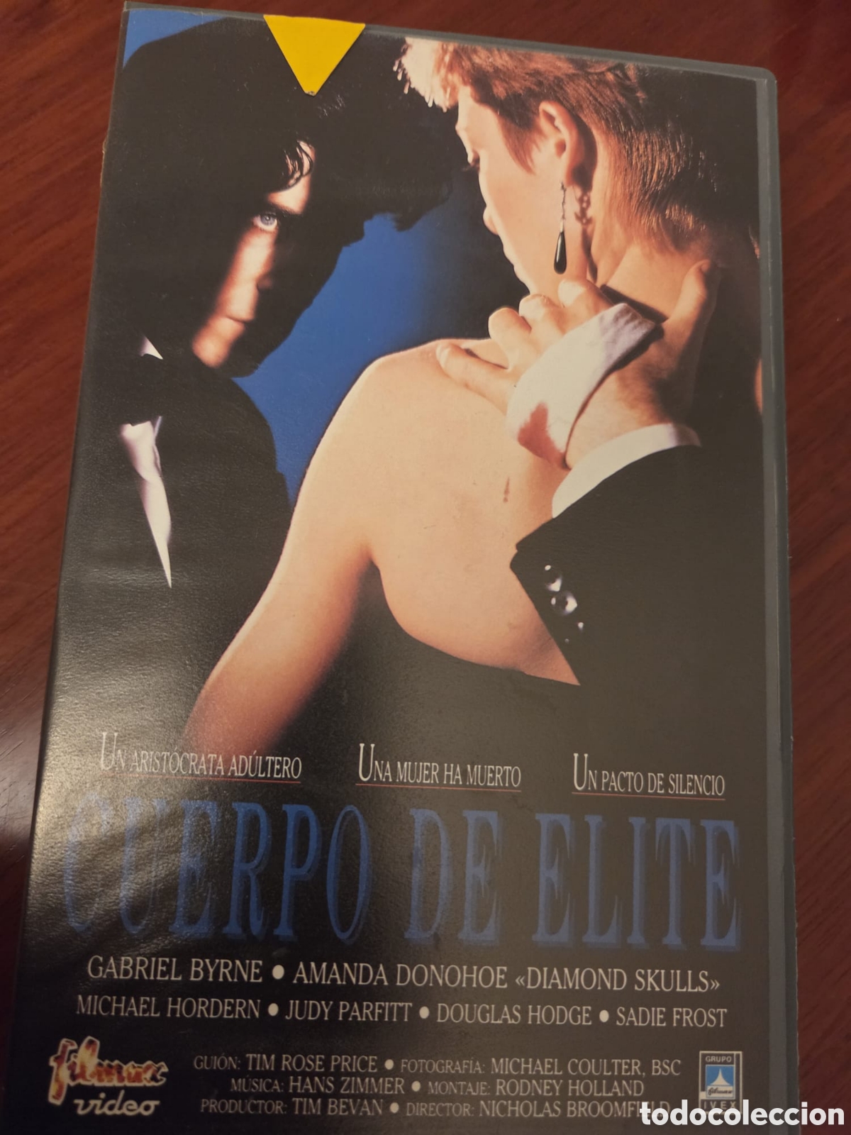Cine: VHS Cuerpo de &Eacute;lite (Diamond Skulls) &ndash; Gabriel Byrne | Thriller cl&aacute;sico en espa&ntilde;ol