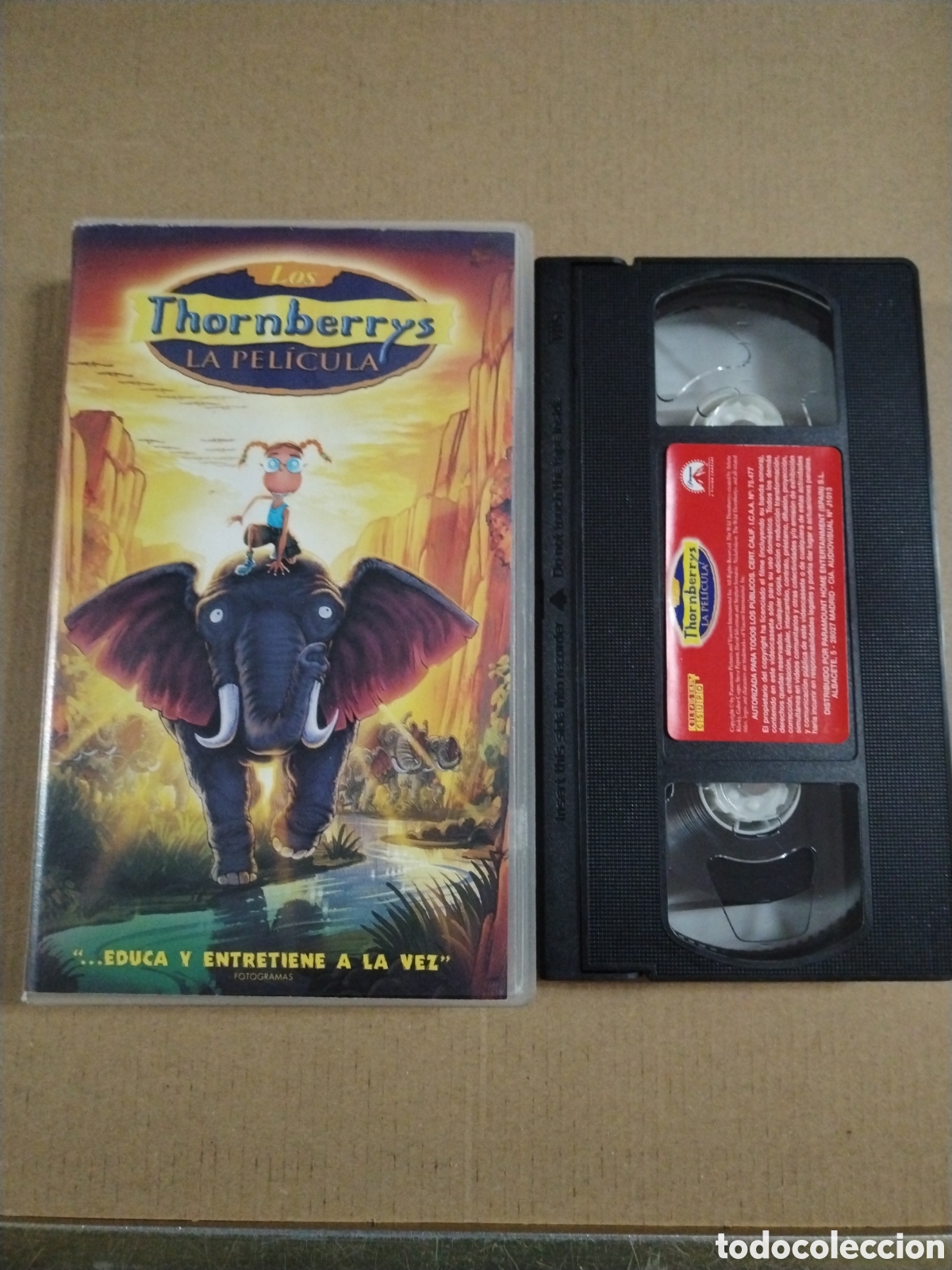 Cine: LOS THORNBERRYS - LA PEL&Iacute;CULA. VHS.