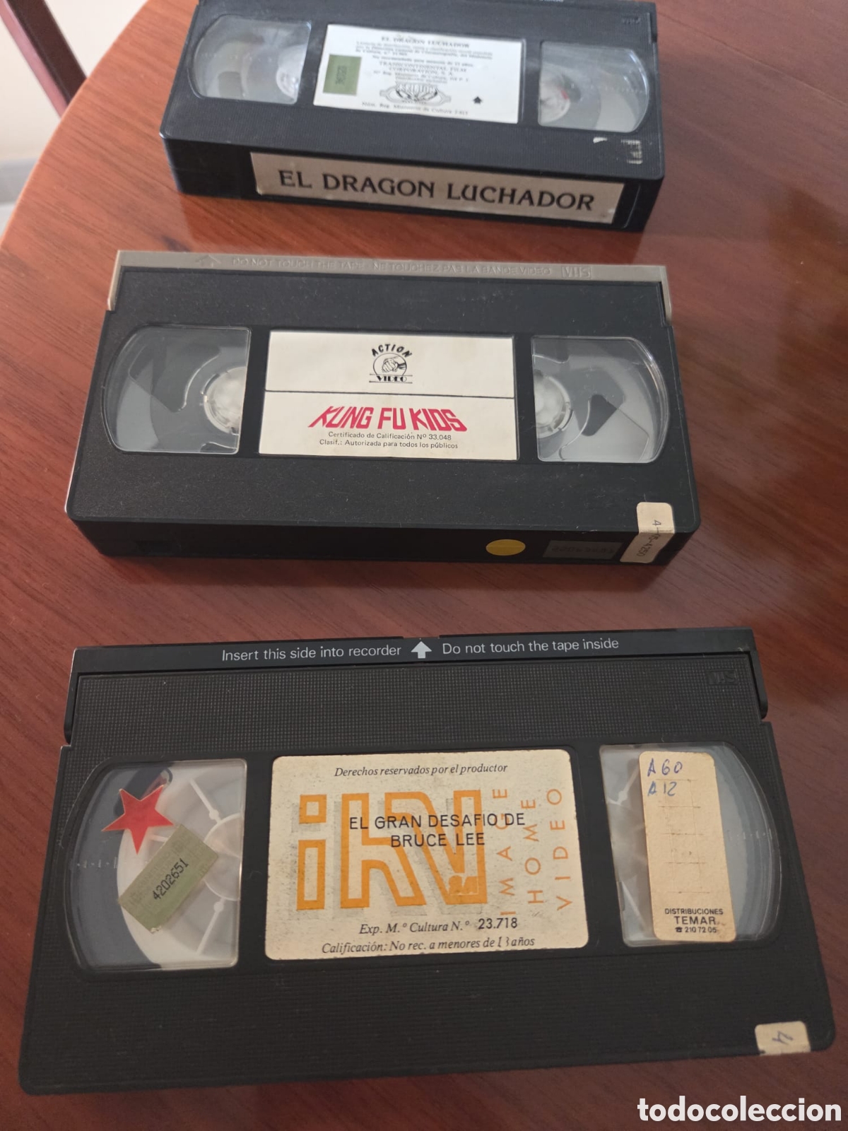 Cine: Lote de 3 cintas VHS originales de artes marciales y acci&oacute;n vintage &ndash; Bruce Lee Sin caja solo cintas