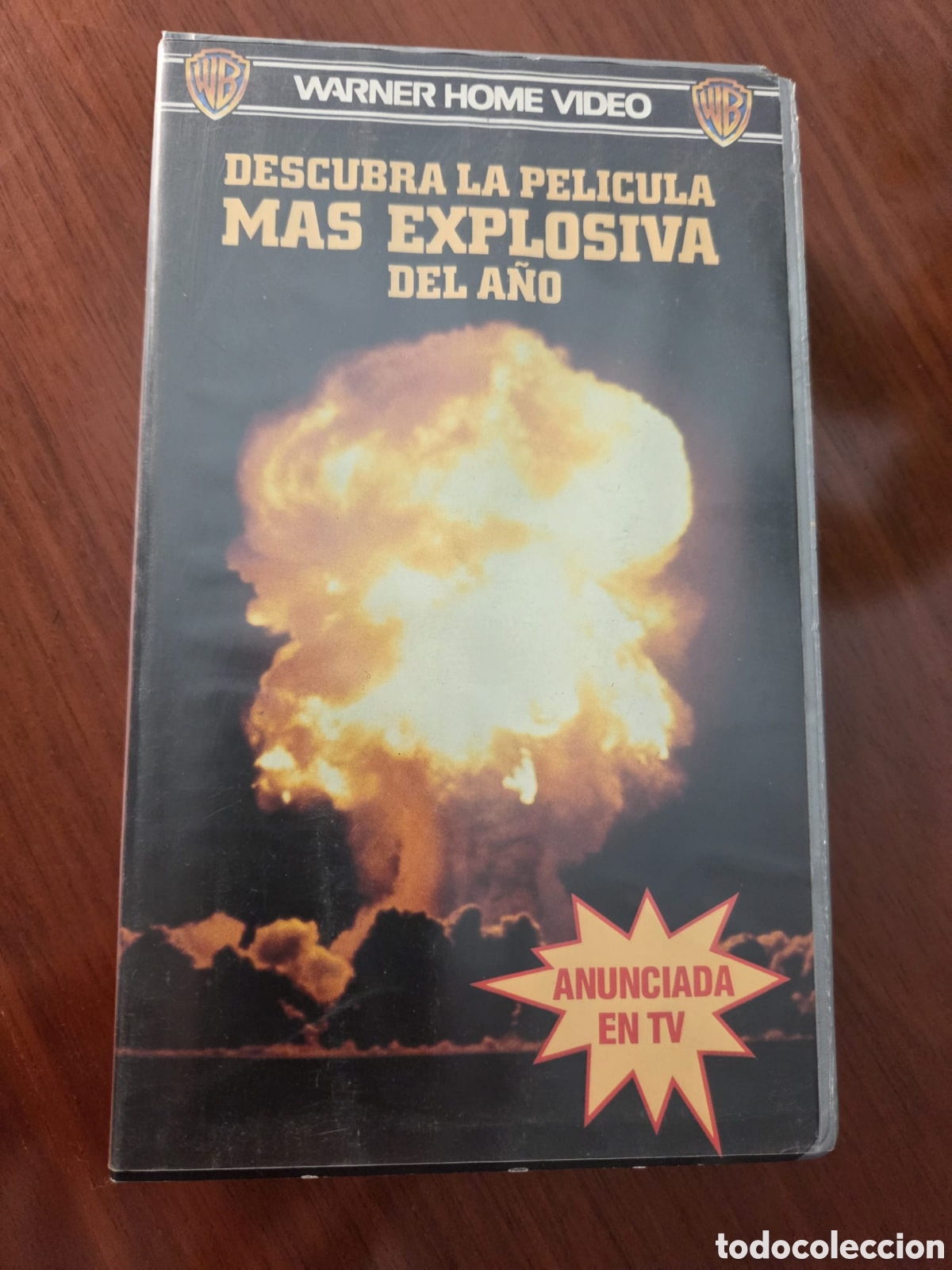 Cinema: VHS original &ldquo;Descubra la pel&iacute;cula m&aacute;s explosiva del a&ntilde;o&rdquo; &ndash; Warner Home Video &ndash; Edici&oacute;n vintage para