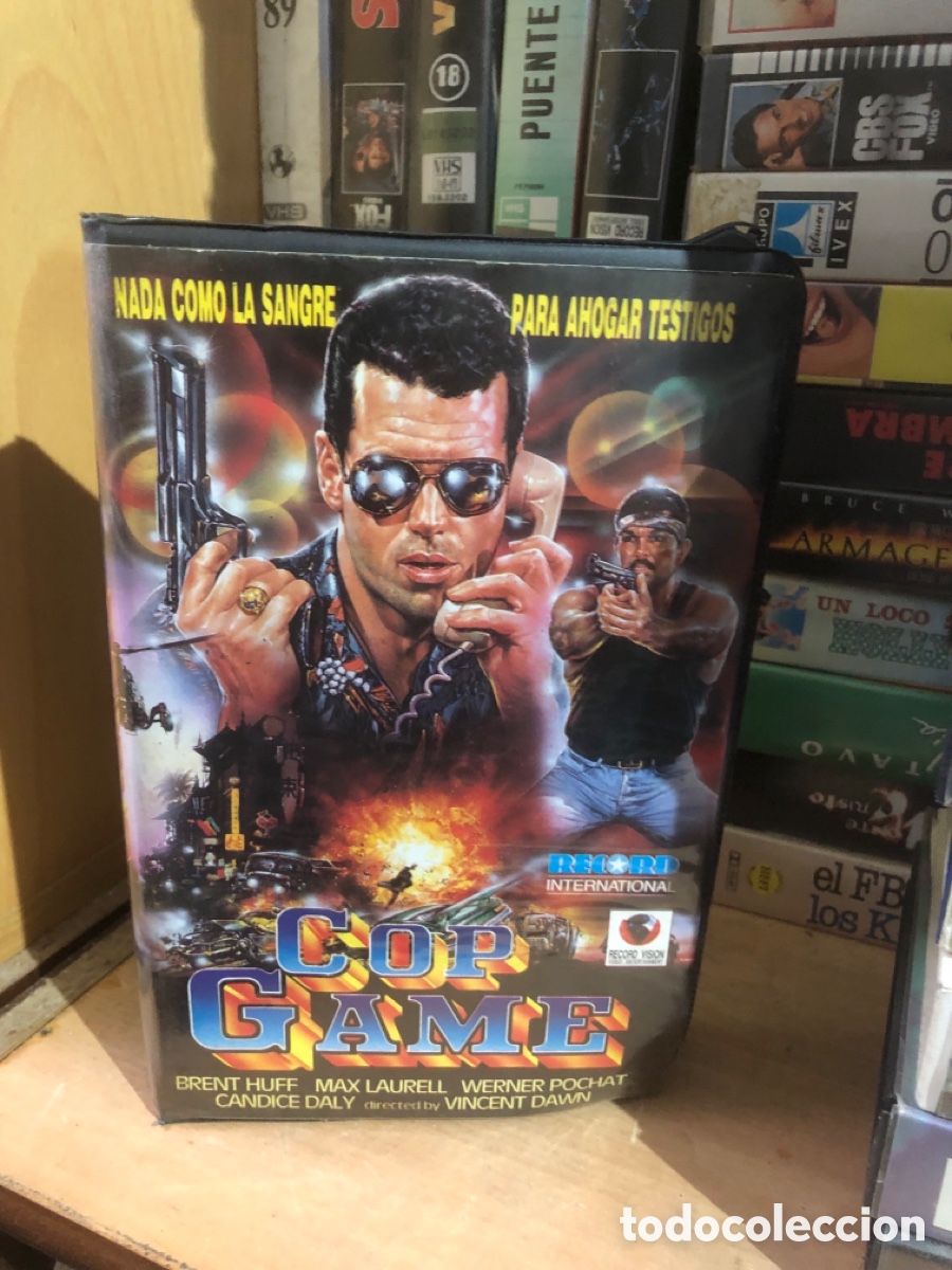 Cine: VHS v&iacute;deo club cop game