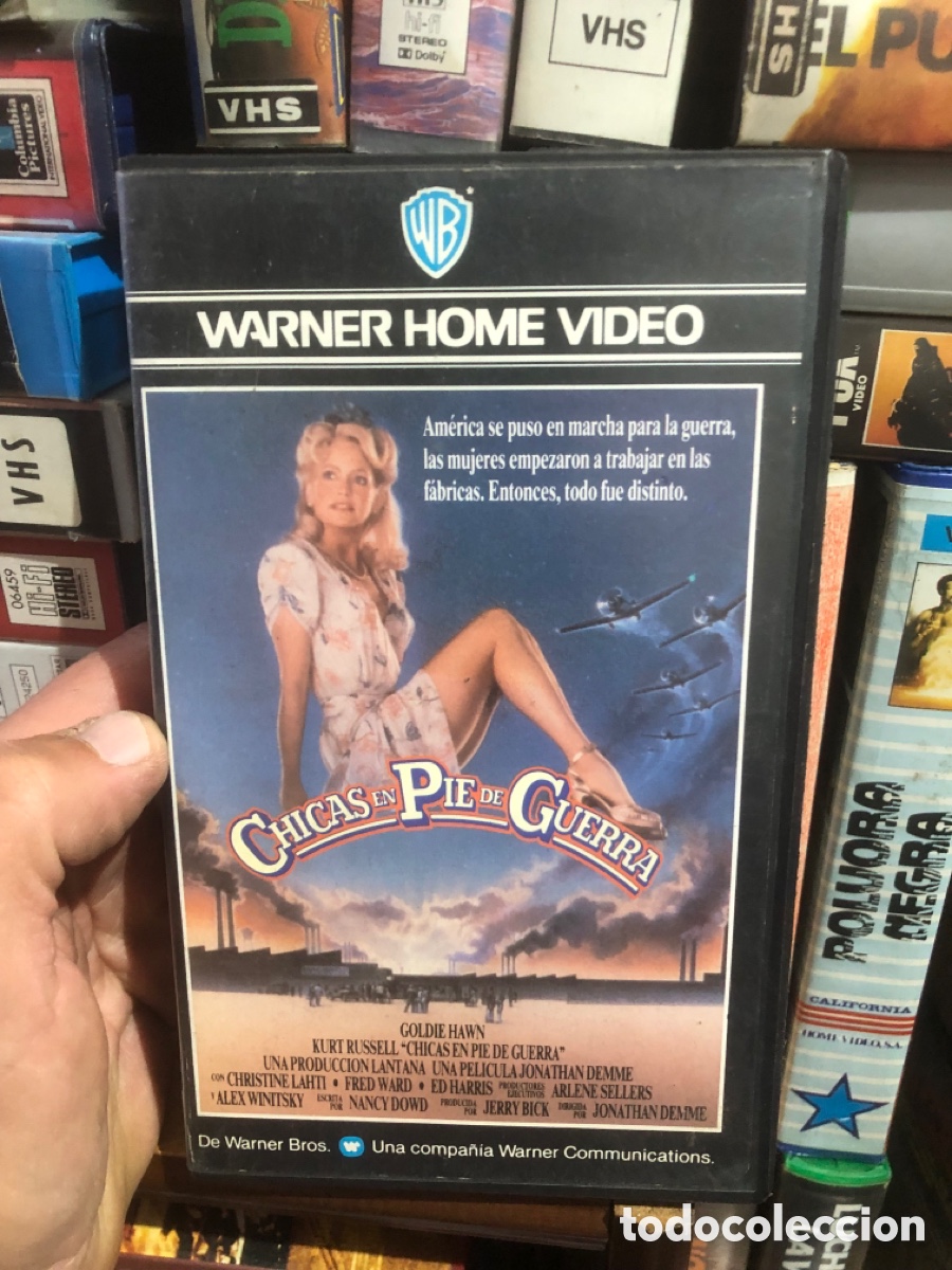 Cine: VHS V&Iacute;DEO CLUB CHICAS EN PIE DE GUERRA