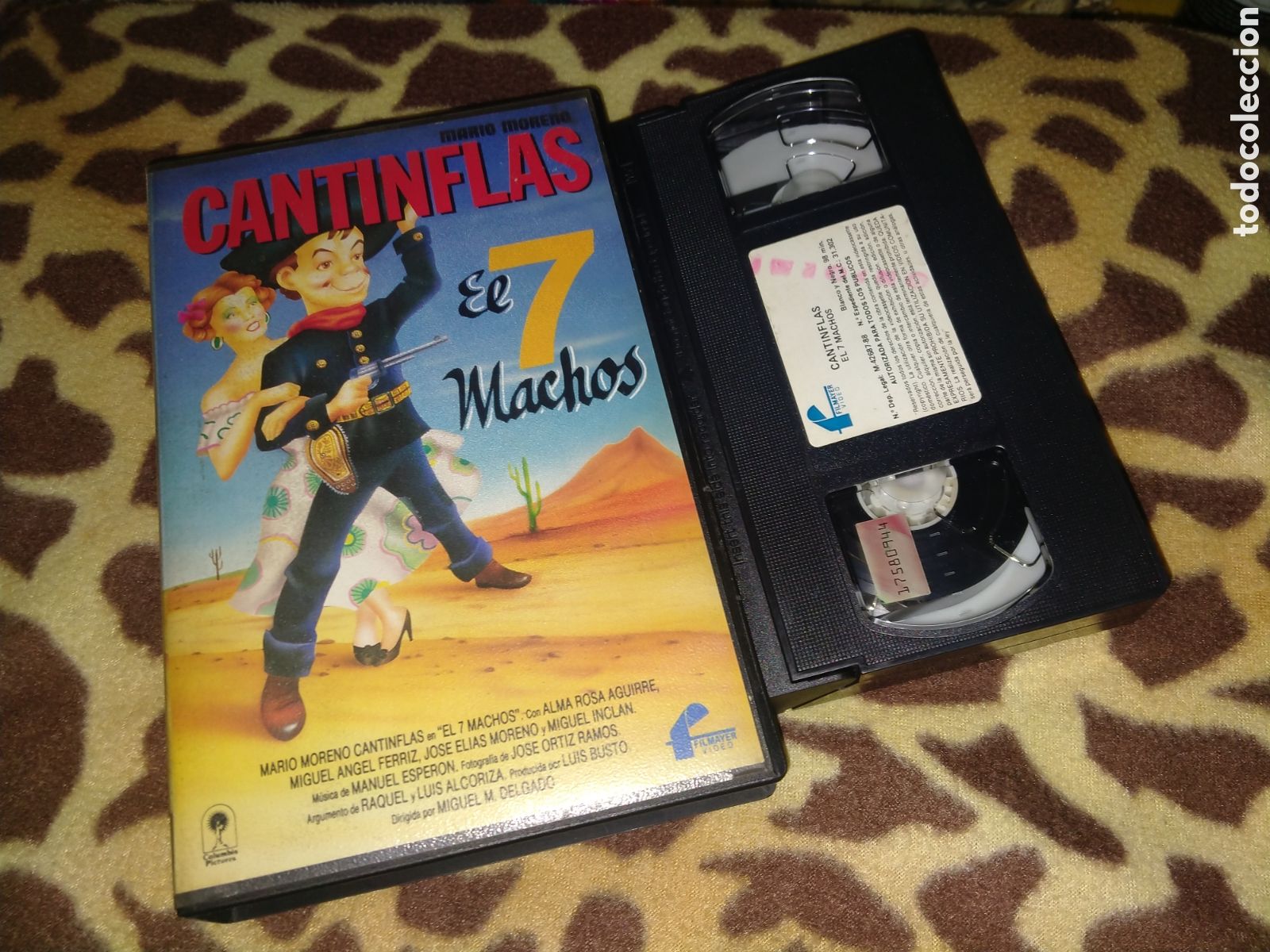Cine: VHS- El 7 machos- Cantinflas- Caja grande