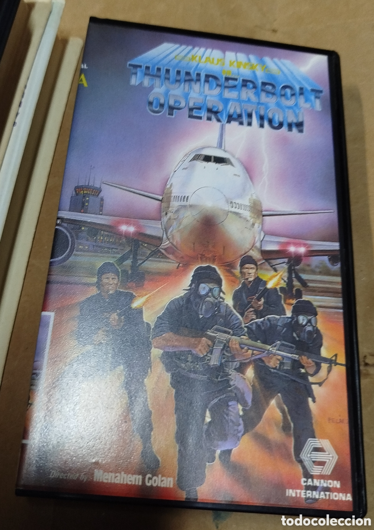 Cine: Operaci&oacute;n Rel&aacute;mpago (Thunderbolt Operation).VHS