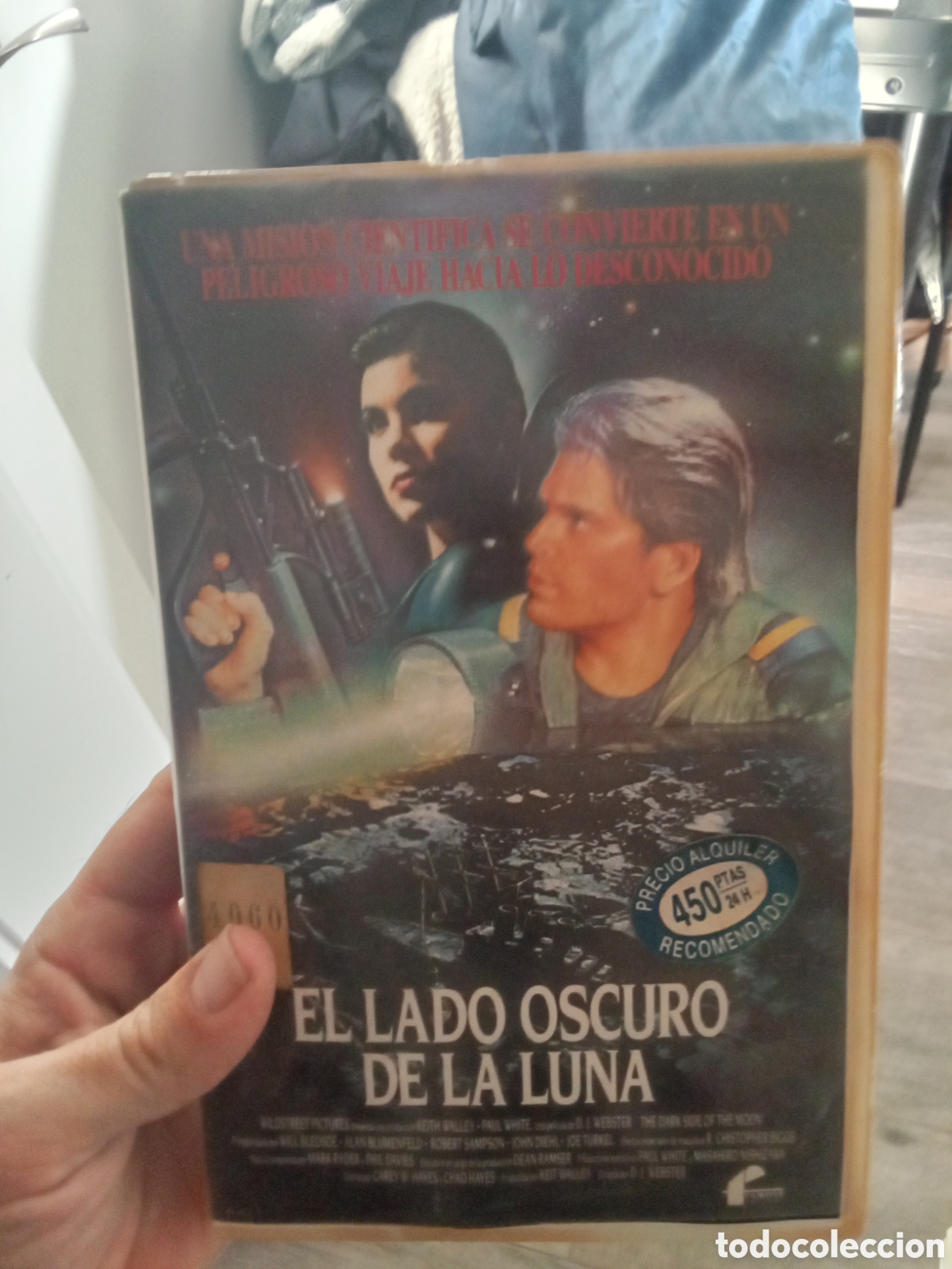 Cine: VHS El lado oscuro de la luna