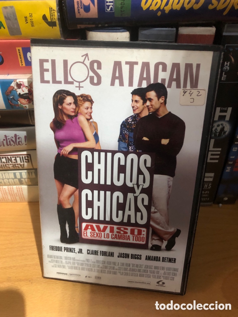 Cine: VHS V&Iacute;DEO CLUB CHICOS Y CHICAS
