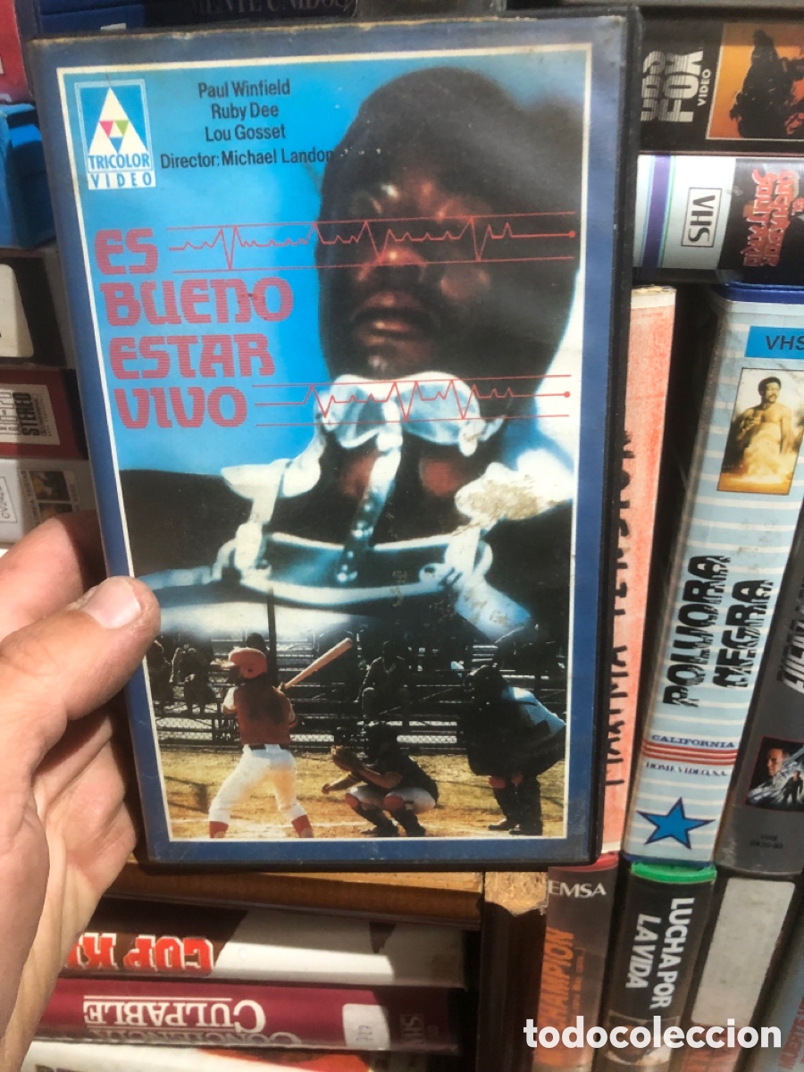 Cine: VHS V&Iacute;DEO CLUB ES BUENO ESTAR VIVO