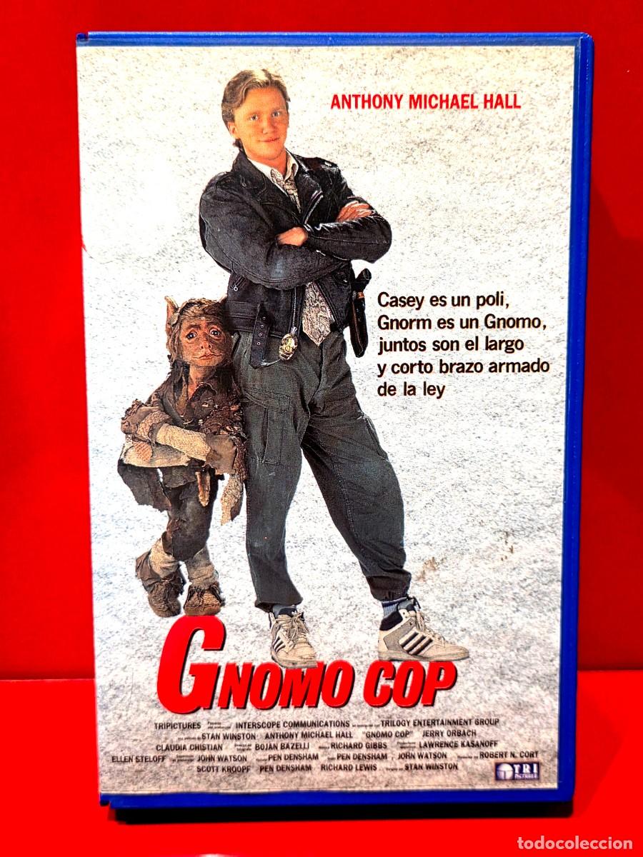 Cine: GNOMO COP - Anthony Michael Hall, Jerry Orbach - Fant&aacute;stico, Polic&iacute;aco