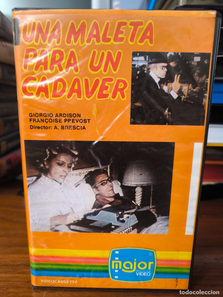 Cine: Una maleta Para un cad&aacute;ver VHS